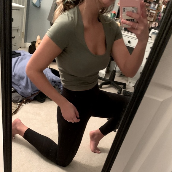 Olive Green Crop Top - South Moon Under - Picture 2 of 4